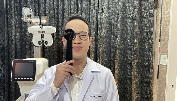Eye Test ที่ร้านแว่นตา Opticland